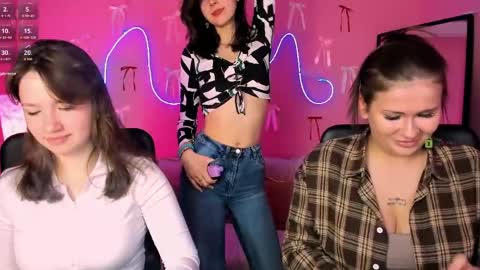 Snapshot of helli_belli chatting on March 17, 8:45 pm Helli online show from March 17, 8:45 pm