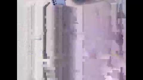 Snapshot of helliotx4 chatting on December 15, 10:37 pm Elliot online show from December 15, 10:37 pm