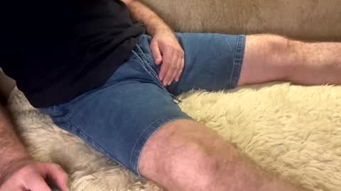 Snapshot of hello902 chatting on March 14, 12:32 pm David Whinston Smith online show from March 14, 12:32 pm