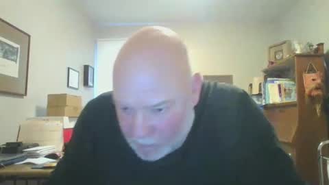 Snapshot of helloforfun111 chatting on February 15, 12:47 pm helloforfun111 online show from February 15, 12:47 pm