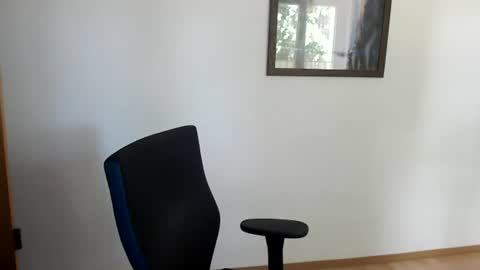 helloitsme7791 online show from July 8, 11:04 am