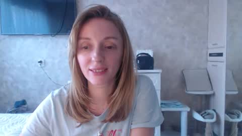 Snapshot of hellokittykaty chatting on March 5, 6:31 am Victory online show from March 5, 6:31 am