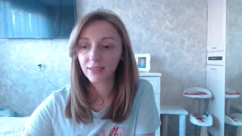 Snapshot of hellokittykaty chatting on March 27, 5:57 am Victory online show from March 27, 5:57 am