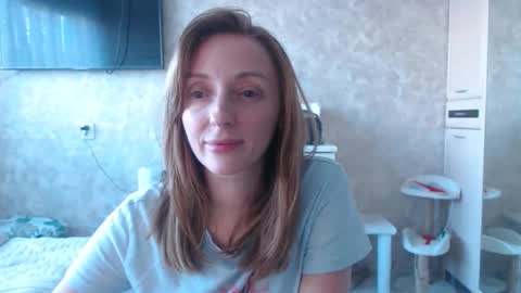 Snapshot of hellokittykaty chatting on April 6, 5:52 am Victory online show from April 6, 5:52 am