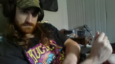 Snapshot of hellothereimcoolyo chatting on September 15, 9:04 pm longhairbeardedguy online show from September 15, 9:04 pm