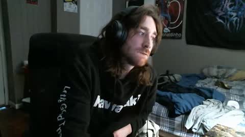 Snapshot of hellothereimcoolyo chatting on March 29, 11:38 pm longhairbeardedguy online show from March 29, 11:38 pm