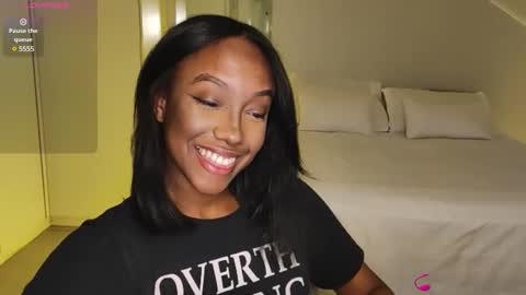 Snapshot of hellsd97 chatting on December 4, 1:47 am hellsd97 online show from December 4, 1:47 am