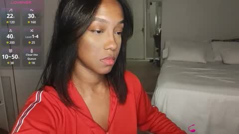 Snapshot of hellsd97 chatting on December 23, 12:25 am hellsd97 online show from December 23, 12:25 am