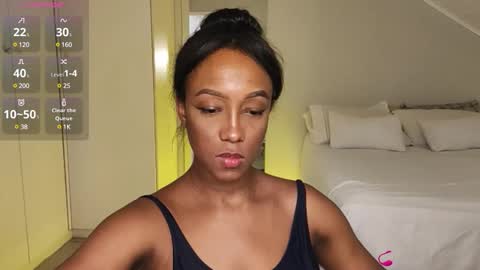 Snapshot of hellsd97 chatting on February 5, 9:07 pm hellsd97 online show from February 5, 9:07 pm