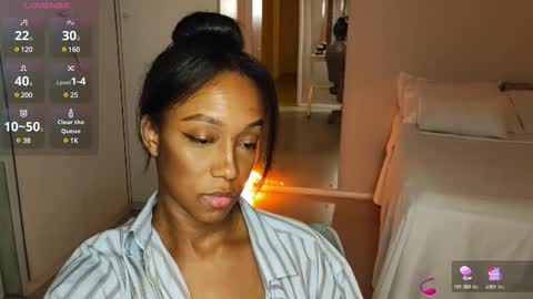 Snapshot of hellsd97 chatting on March 5, 12:05 am hellsd97 online show from March 5, 12:05 am