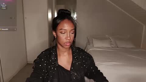 Snapshot of hellsd97 chatting on October 31, 12:33 am hellsd97 online show from October 31, 12:33 am