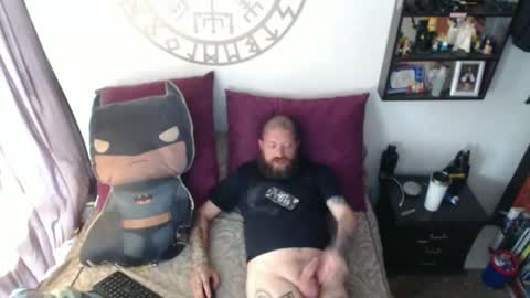 Snapshot of helsinski98 chatting on March 8, 4:39 pm Byorn online show from March 8, 4:39 pm