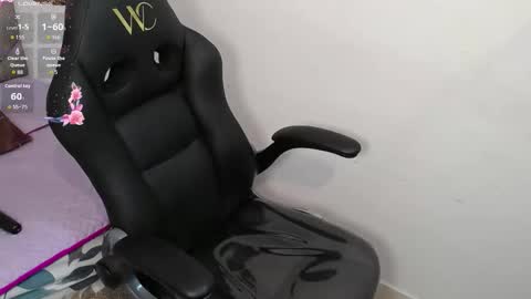 Snapshot of heluejamil chatting on October 14, 8:20 pm Zahira online show from October 14, 8:20 pm