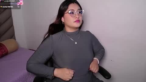 Snapshot of heluejamil chatting on November 10, 8:19 pm Zahira online show from November 10, 8:19 pm