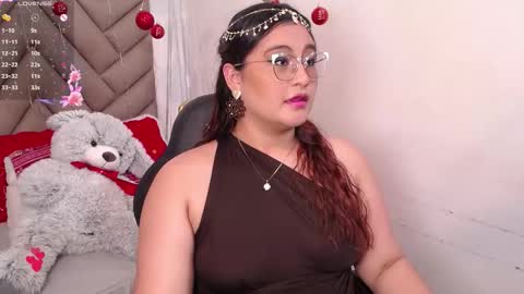 Snapshot of heluejamil chatting on December 18, 8:48 pm Zahira online show from December 18, 8:48 pm