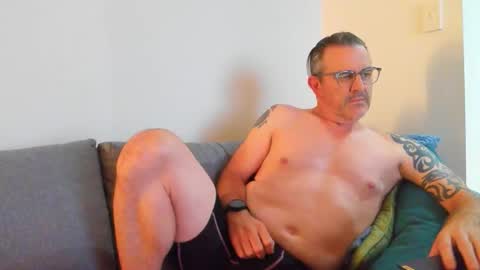 hempie1973 online show from May 22, 9:48 am
