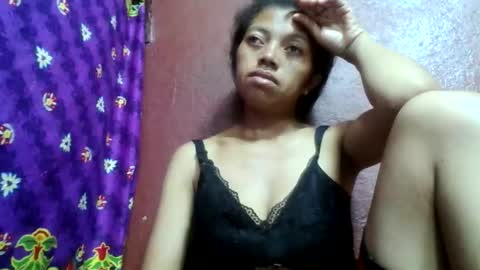 henitsaldy online show from May 5, 3:03 am