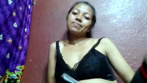 henitsaldy online show from May 6, 6:02 pm