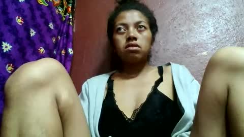 henitsaldy online show from May 15, 3:02 am