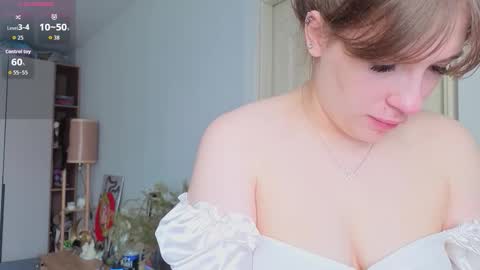 Snapshot of hennessy_a chatting on March 30, 4:13 am hennessy_a online show from March 30, 4:13 am