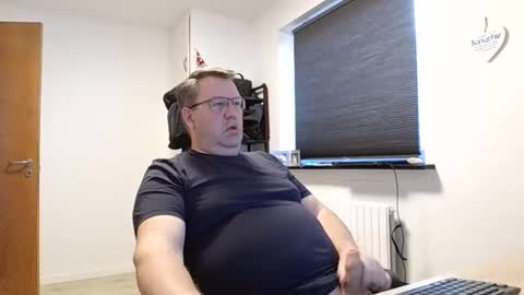 henrikrp1971 online show from February 23, 2:46 pm