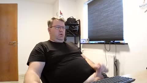 henrikrp1971 online show from February 27, 2:00 pm