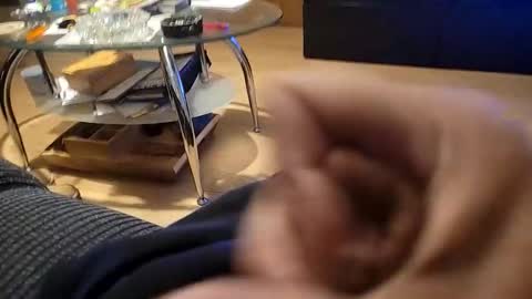 Snapshot of henrybones2021 chatting on October 19, 6:03 am Henrybones online show from October 19, 6:03 am