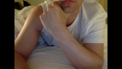 Snapshot of henryhipster chatting on November 14, 4:49 pm Henryhipster sub spank useme new Europe Twink kiss first fit kinky naughty online show from November 14, 4:49 pm