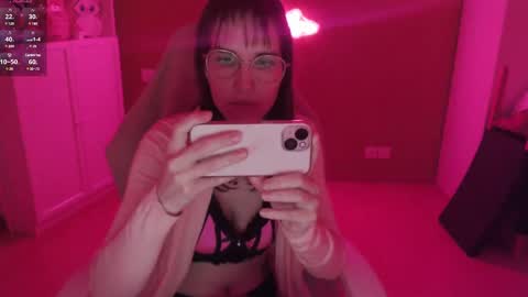 Snapshot of heraluna_ chatting on January 11, 10:51 pm HeraLuna online show from January 11, 10:51 pm