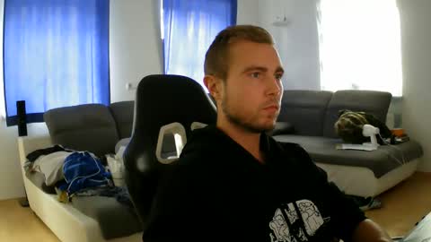 John Pearl online show from October 16, 11:44 am