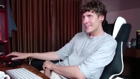 Gregblonde  Alextattoo online show from February 7, 1:53 am