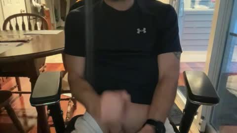 Snapshot of here_i_am_dan chatting on February 13, 11:28 am here_i_am_dan online show from February 13, 11:28 am