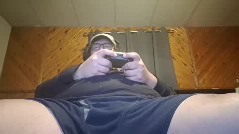 Snapshot of hereforbootyyy chatting on December 15, 12:20 pm Hereforbootyyyy online show from December 15, 12:20 pm