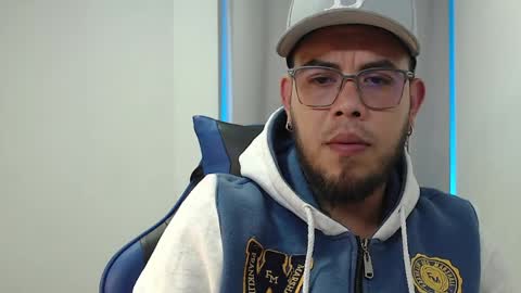 herick_baker online show from April 4, 8:28 pm