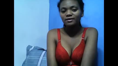 herisse01 online show from May 5, 6:49 pm