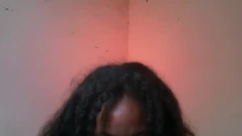 herisse01 online show from May 9, 9:47 am