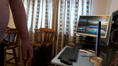 Snapshot of hermeneutika chatting on December 20, 9:21 am mature online show from December 20, 9:21 am