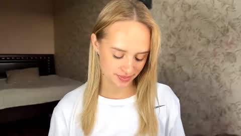 Sylvia online show from September 23, 7:55 am