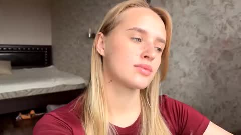 Sylvia online show from October 18, 8:04 am