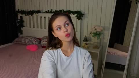 Snapshot of herminasouth chatting on March 16, 9:08 pm Nicole online show from March 16, 9:08 pm