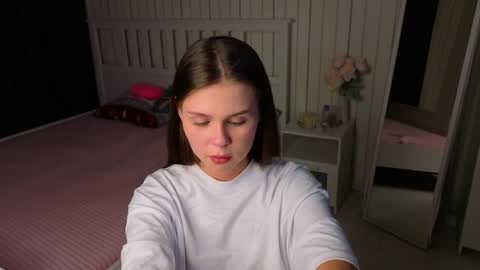 Snapshot of herminasouth chatting on March 27, 7:35 pm Nicole online show from March 27, 7:35 pm