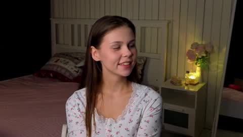 Snapshot of herminasouth chatting on March 29, 6:30 pm Nicole online show from March 29, 6:30 pm