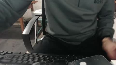 Snapshot of hero0111 chatting on December 14, 5:58 pm hero0111 online show from December 14, 5:58 pm