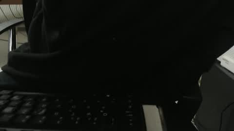 Snapshot of hero0111 chatting on April 29, 6:47 pm hero0111 online show from April 29, 6:47 pm