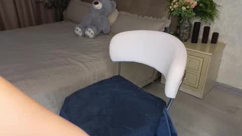 Maryana online show from December 3, 6:54 am