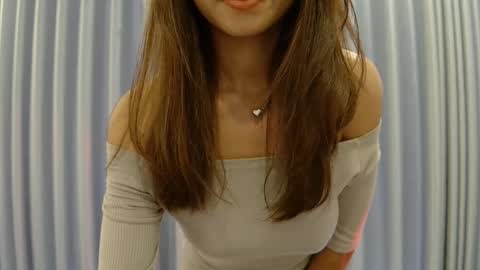 Snapshot of hersheys_aran chatting on February 6, 7:45 am Aran online show from February 6, 7:45 am