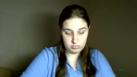 hess_luna_ online show from September 12, 9:42 am