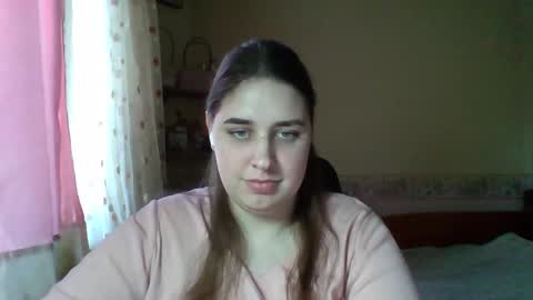 hess_luna_ online show from January 19, 10:08 am