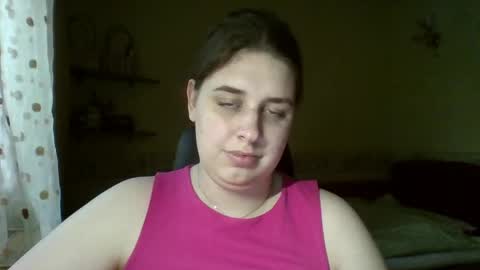 hess_luna_ online show from May 12, 9:06 am