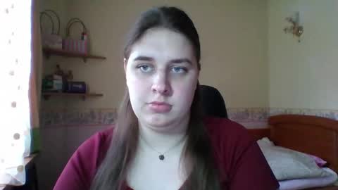 hess_luna_ online show from May 13, 9:06 am